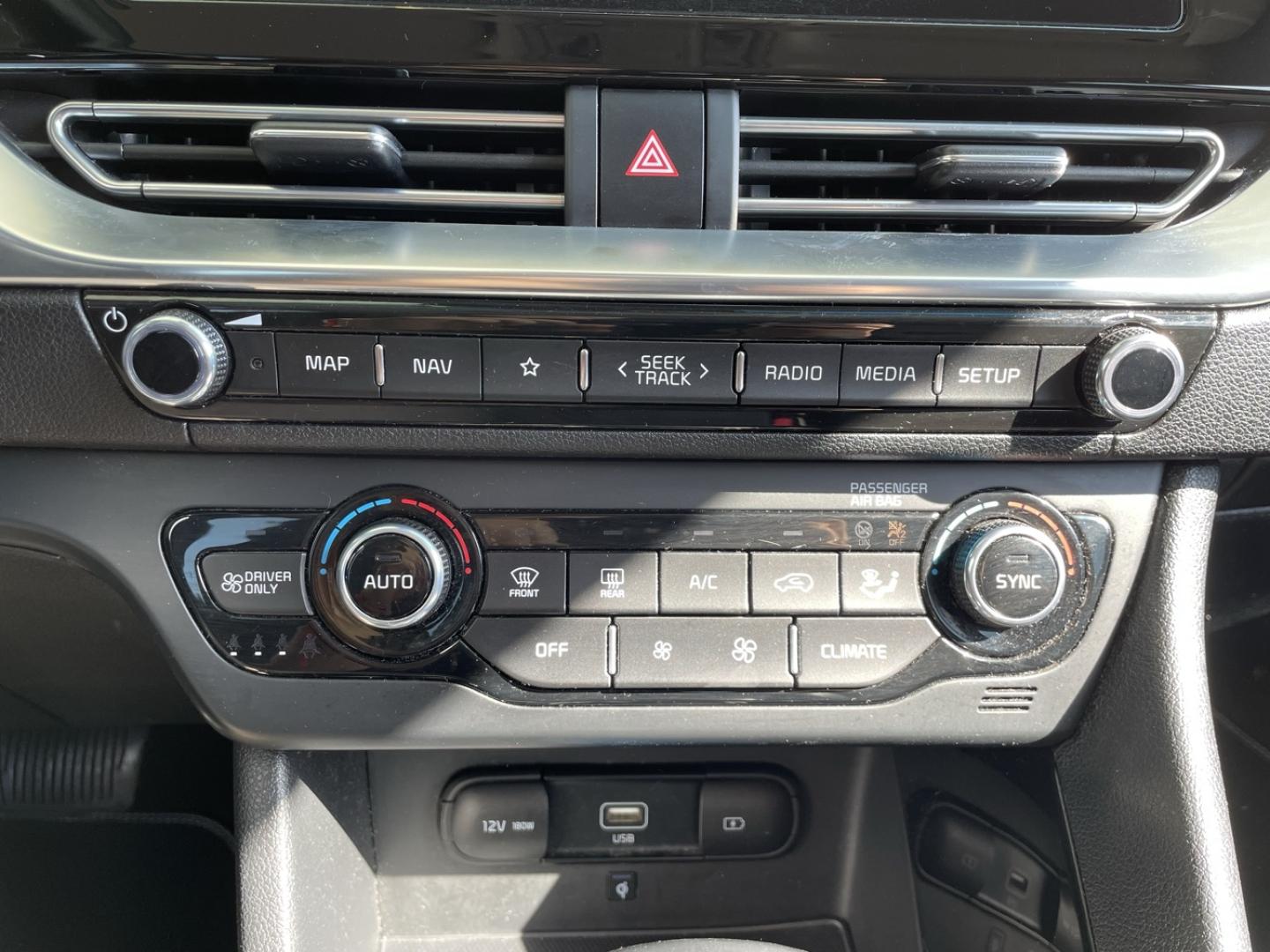 Image KIA Niro 1.6 GDi 105ch ISG + électrique 43.5ch Lounge DCT6 MY22