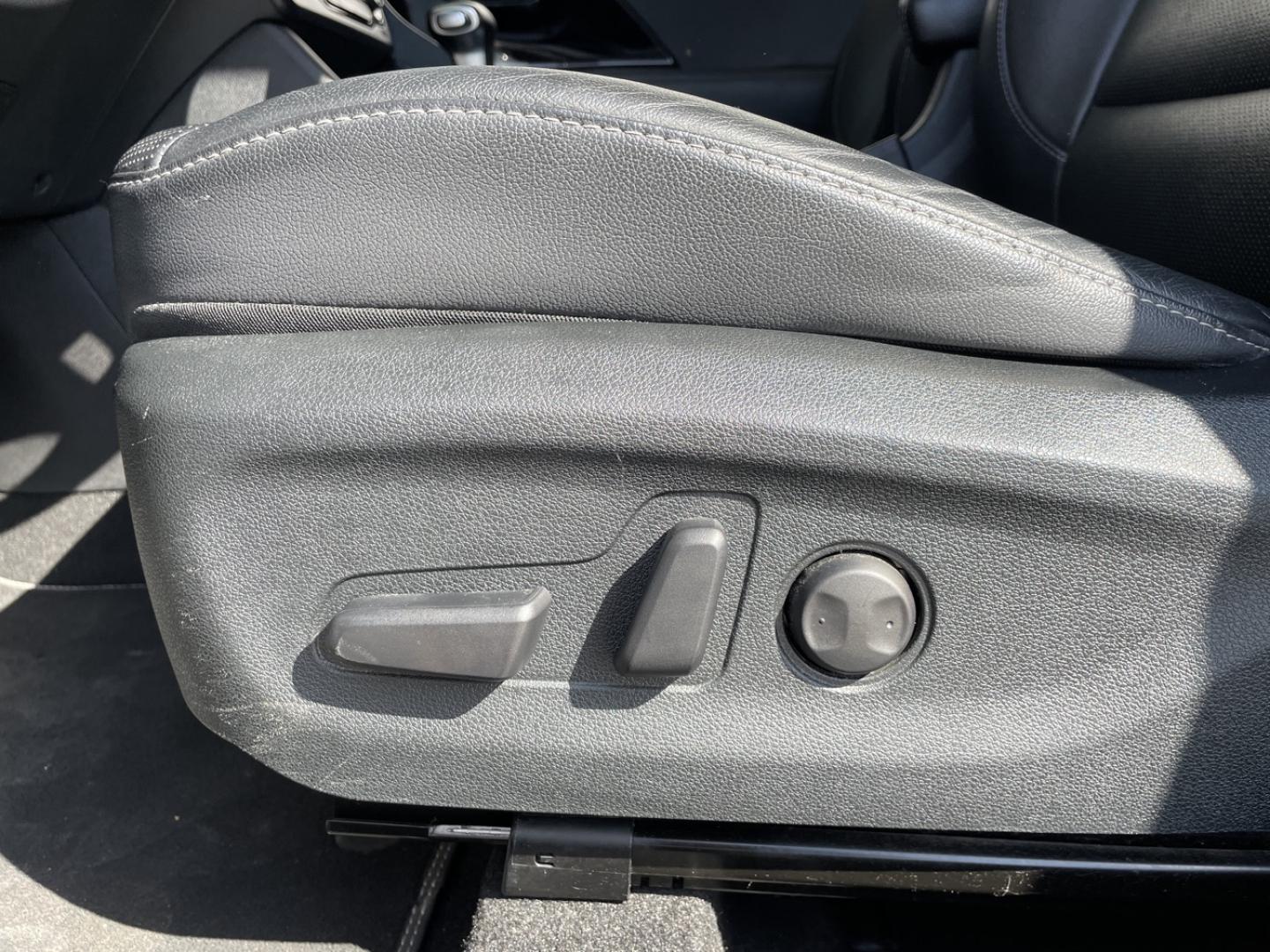 Image KIA Niro 1.6 GDi 105ch ISG + électrique 43.5ch Lounge DCT6 MY22