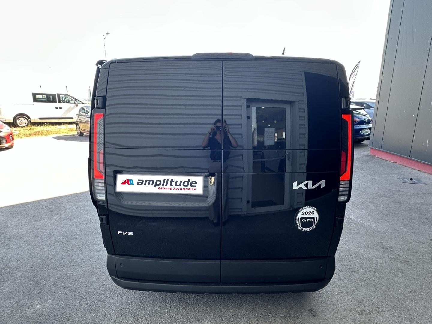Image KIA PV5 Cargo L2H1 L 163ch 71,2kWh Plus 2 portes latérales