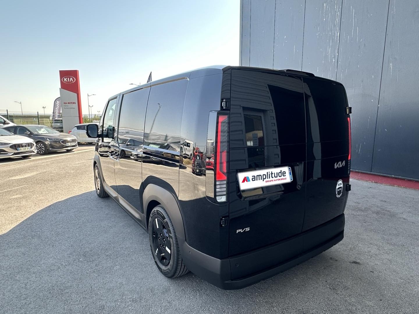 Image KIA PV5 Cargo L2H1 L 163ch 71,2kWh Plus 2 portes latérales