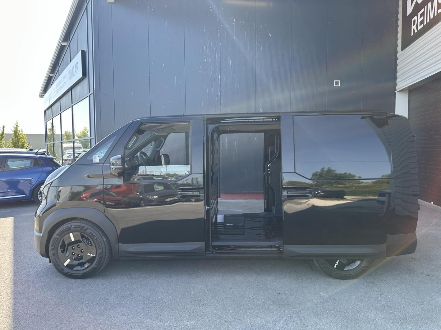 Image KIA PV5 Cargo L2H1 L 163ch 71,2kWh Plus 2 portes latérales