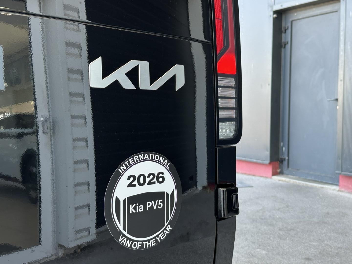 Image KIA PV5 Cargo L2H1 L 163ch 71,2kWh Plus 2 portes latérales