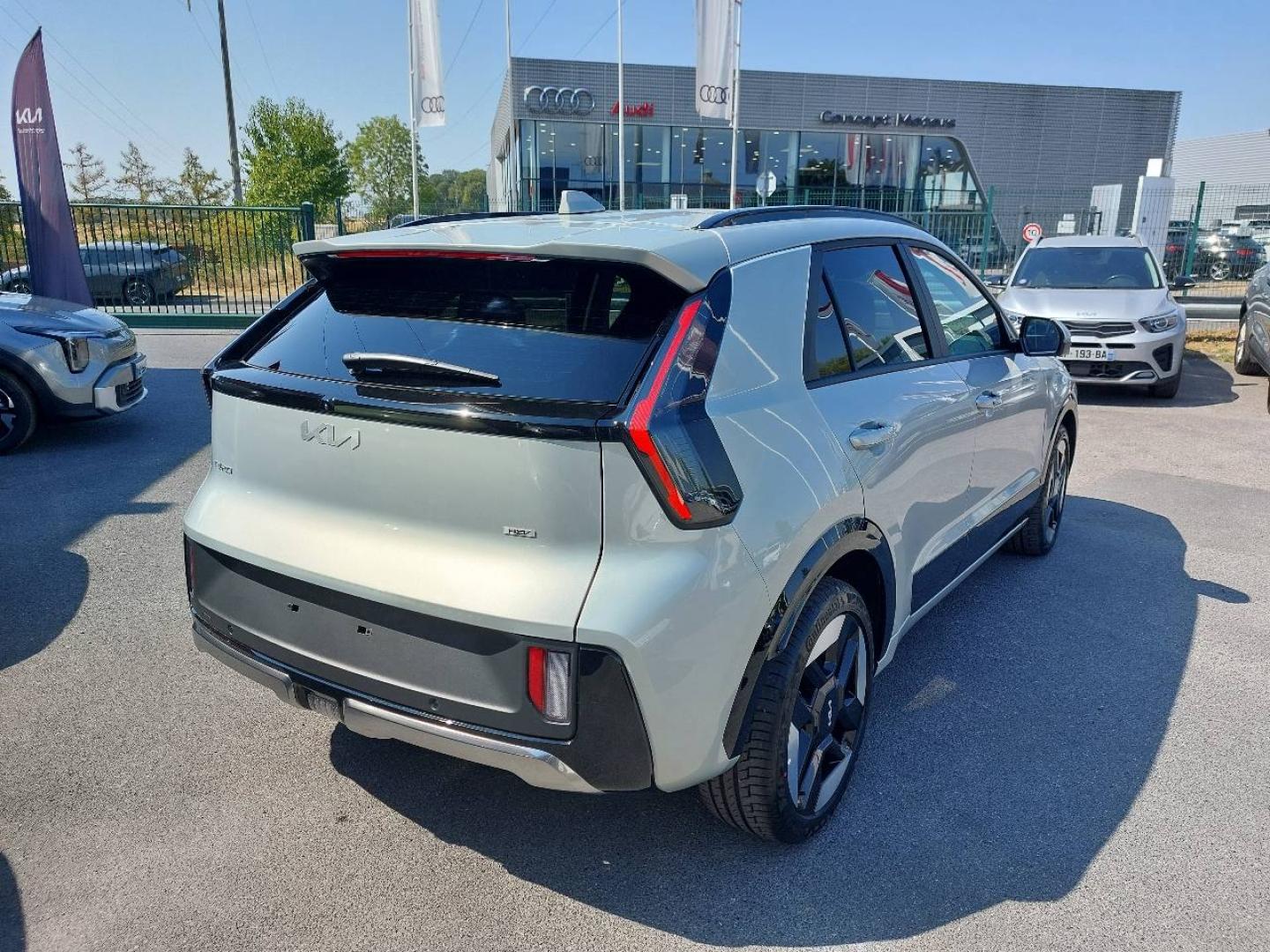 KIA Niro 1.6 GDi 138ch HEV Premium DCT6 - Miniature 5
