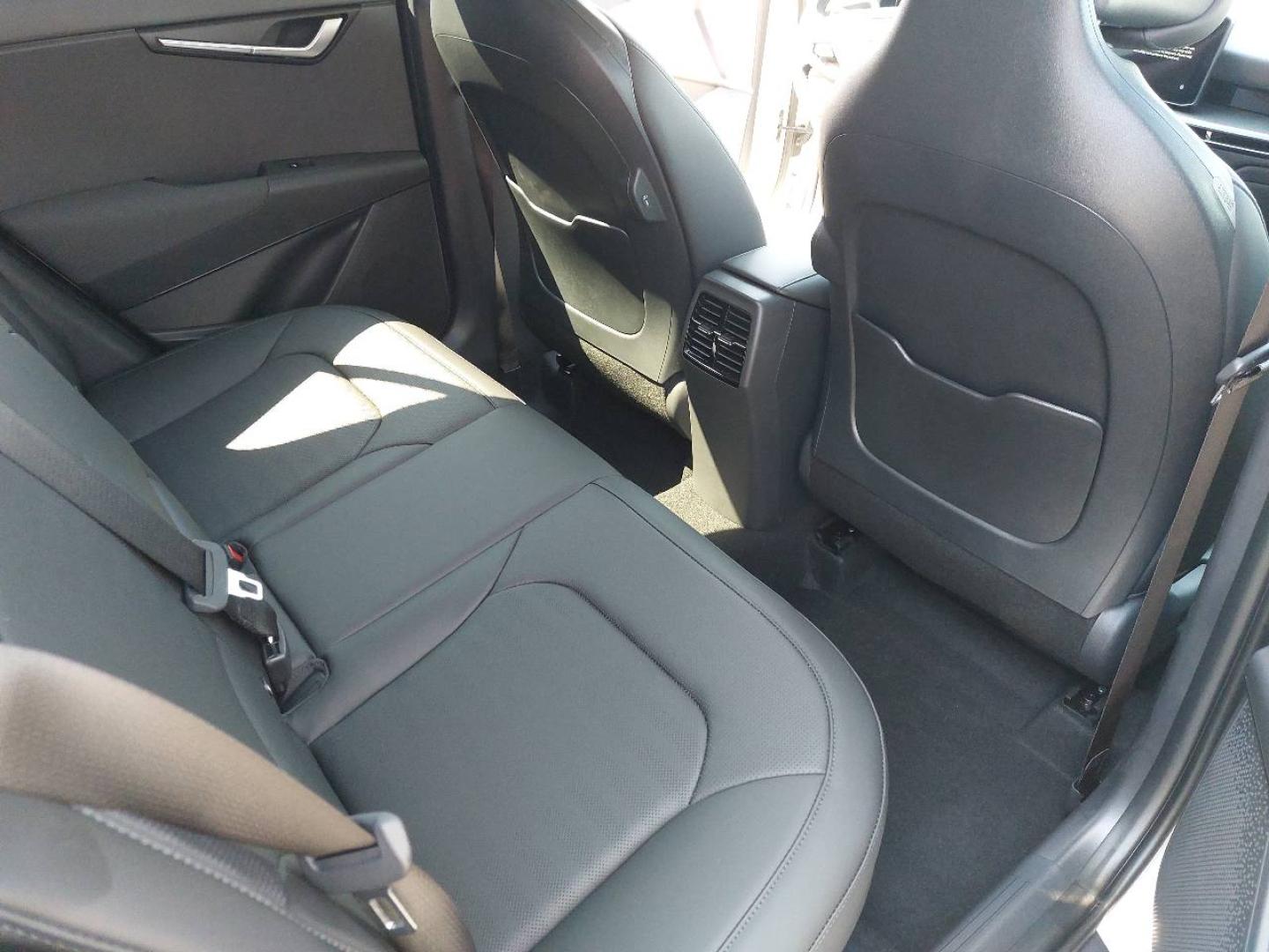 KIA Niro 1.6 GDi 138ch HEV Premium DCT6 - Miniature 16