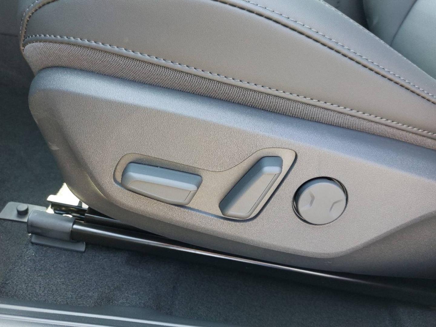 KIA Niro 1.6 GDi 138ch HEV Premium DCT6 - Miniature 21