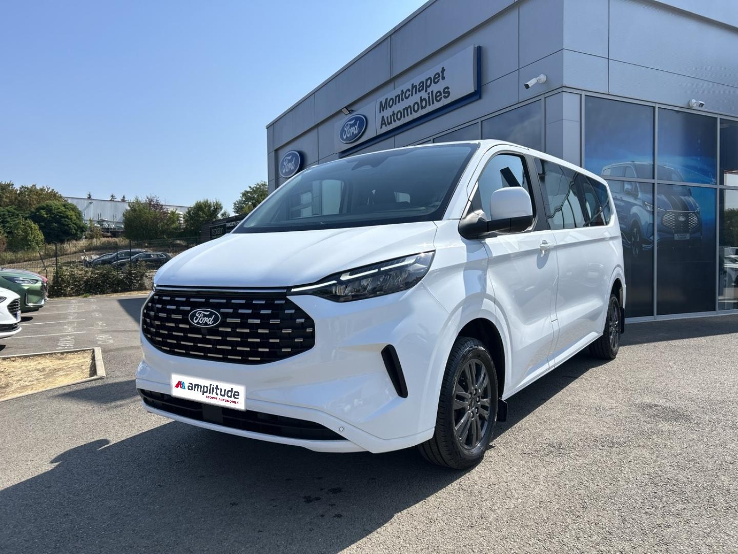 Photo FORD Tourneo Custom 320 L2H1 2.0 EcoBlue 150ch Titanium