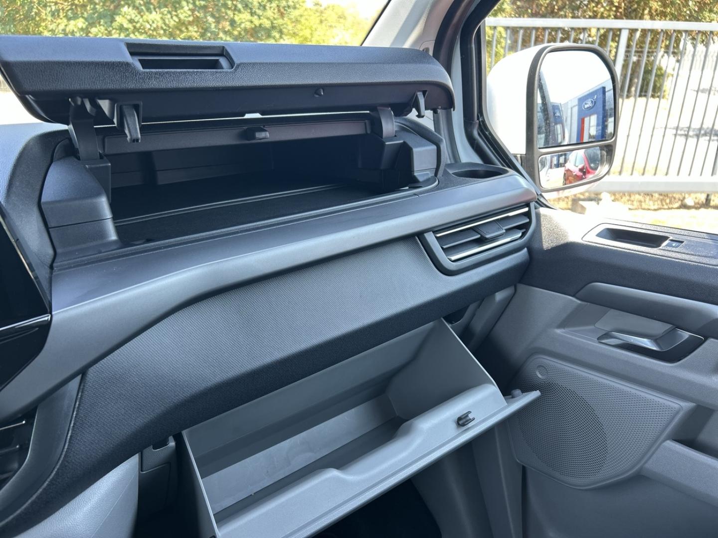 Image FORD Tourneo Custom 320 L2H1 2.0 EcoBlue 150ch Titanium