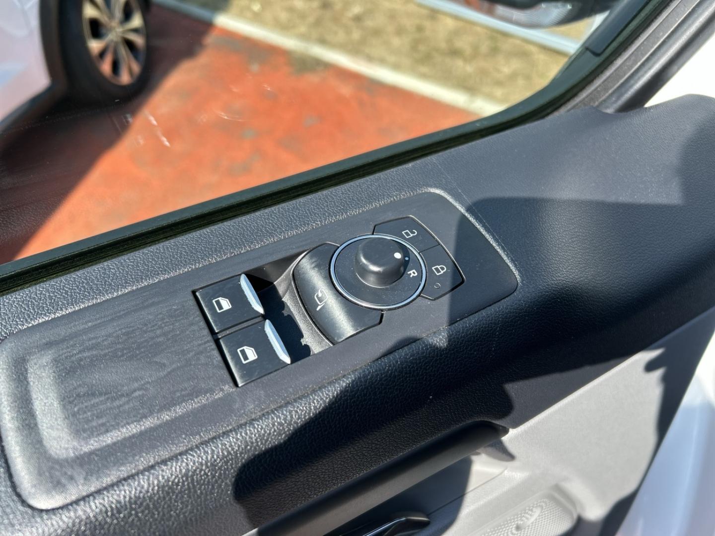 Image FORD Tourneo Custom 320 L2H1 2.0 EcoBlue 150ch Titanium