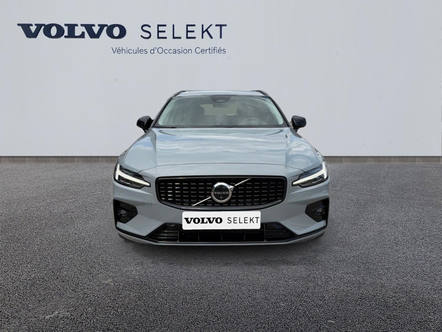 Image VOLVO V60 B4 197ch Ultra Style Dark DCT 7