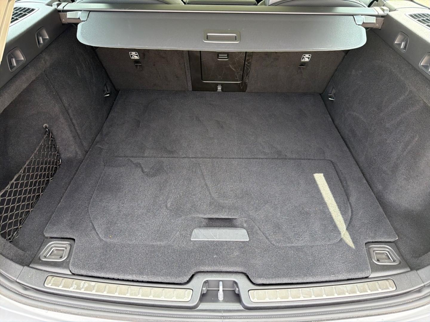 Image VOLVO V60 B4 197ch Ultra Style Dark DCT 7