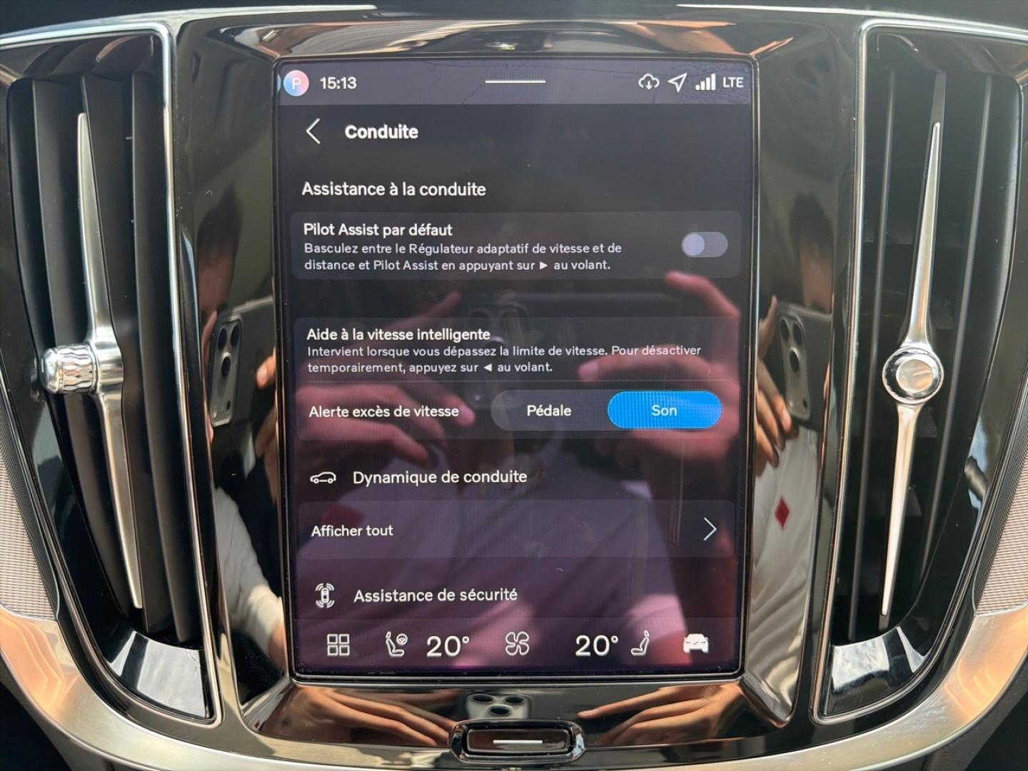 Image VOLVO V60 B4 197ch Ultra Style Dark DCT 7