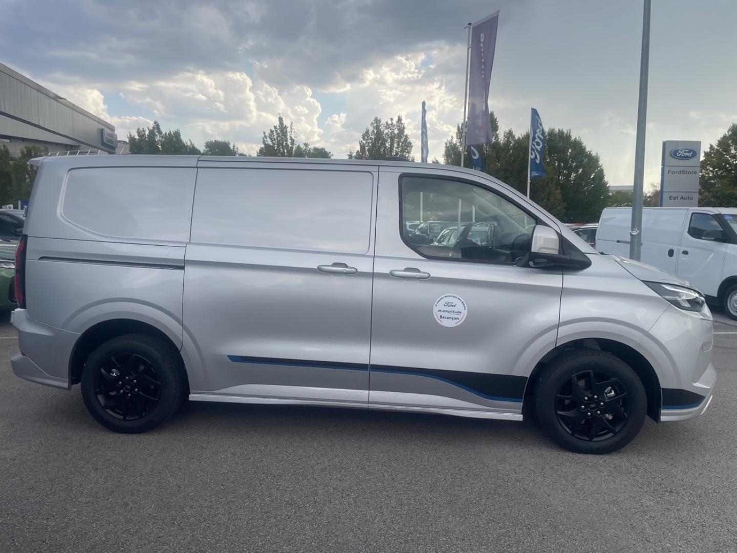 Image FORD Transit Custom Fg 320 L1H1 2.5 Duratec 232ch Hybride rechargeable Sport CVT