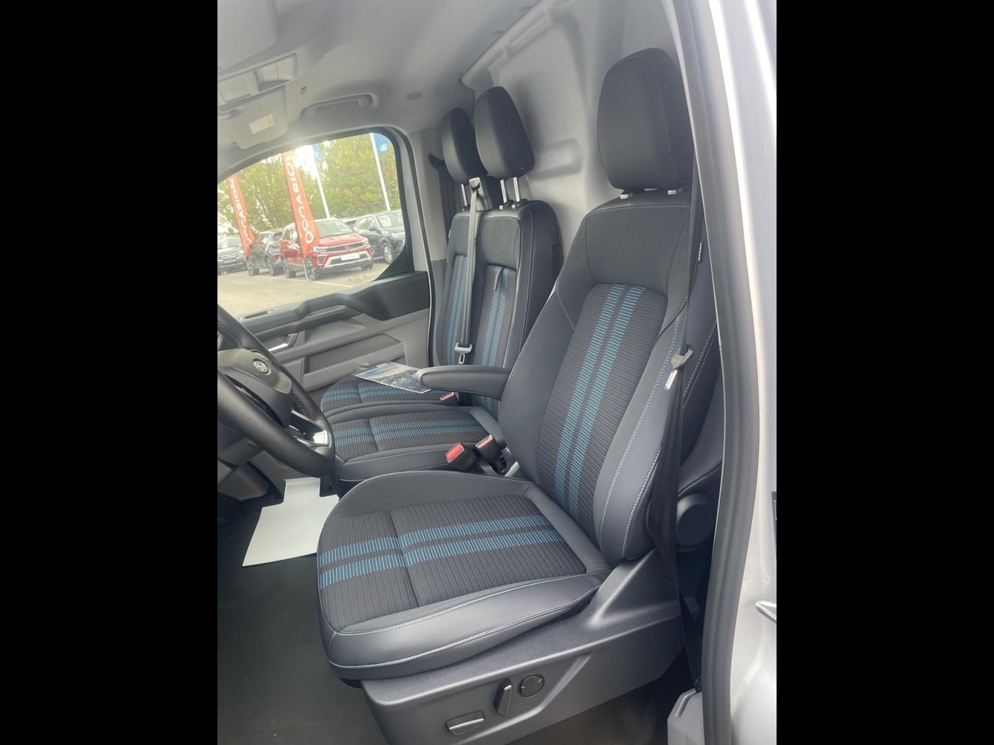 Image FORD Transit Custom Fg 320 L1H1 2.5 Duratec 232ch Hybride rechargeable Sport CVT