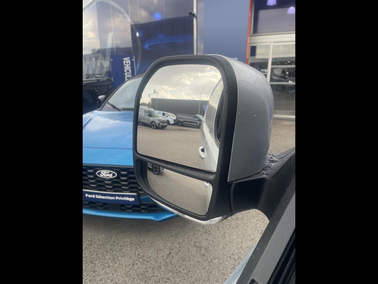Image FORD Transit Custom Fg 320 L1H1 2.5 Duratec 232ch Hybride rechargeable Sport CVT