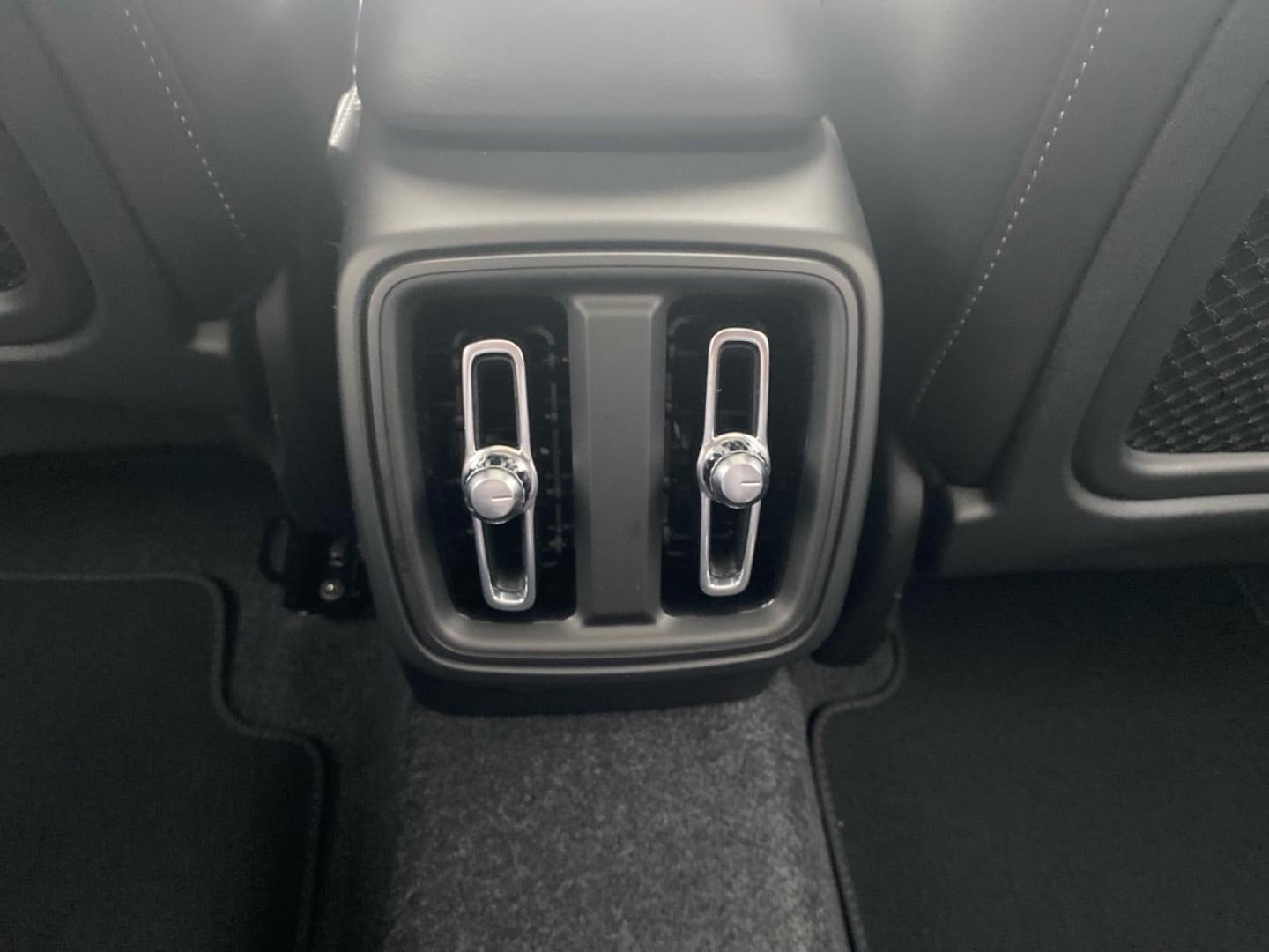Image VOLVO XC40 B3 163ch Lounge Edition DCT 7
