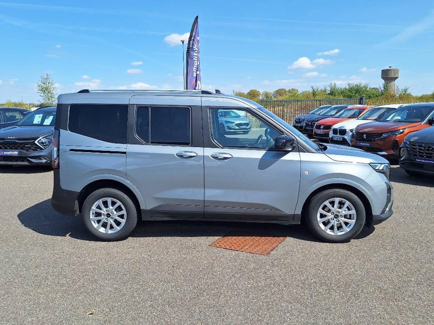 Image FORD Tourneo Courier 1.0 EcoBoost 125ch S&S Titanium