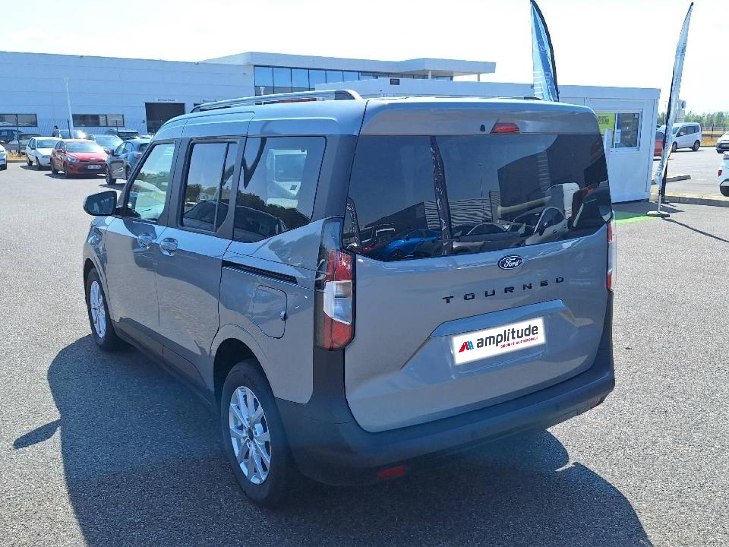 Image FORD Tourneo Courier 1.0 EcoBoost 125ch S&S Titanium
