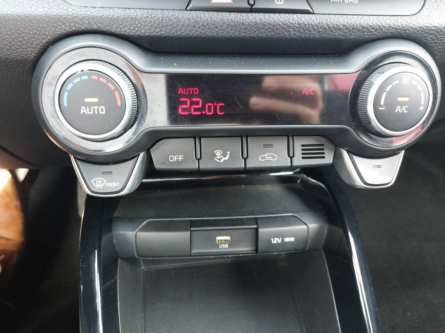 KIA Stonic 1.0 T-GDi 100ch Active - Miniature 21