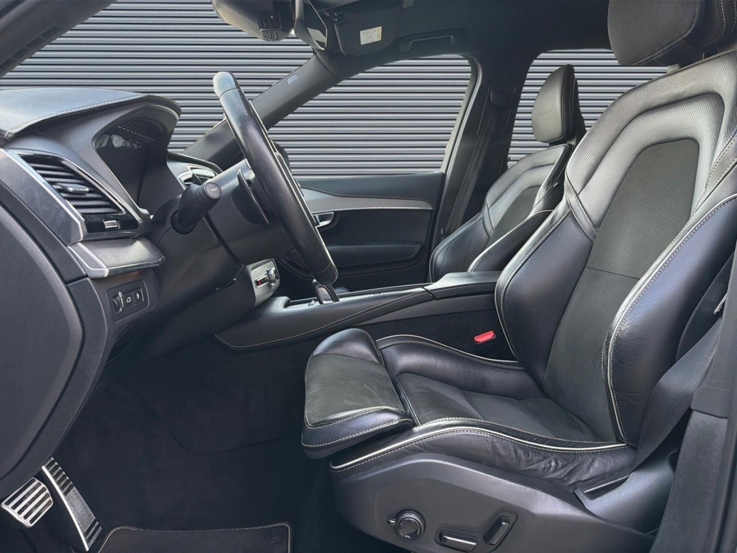 Image VOLVO XC90 T8 Twin Engine 303 + 87ch R-Design Geartronic 7 places