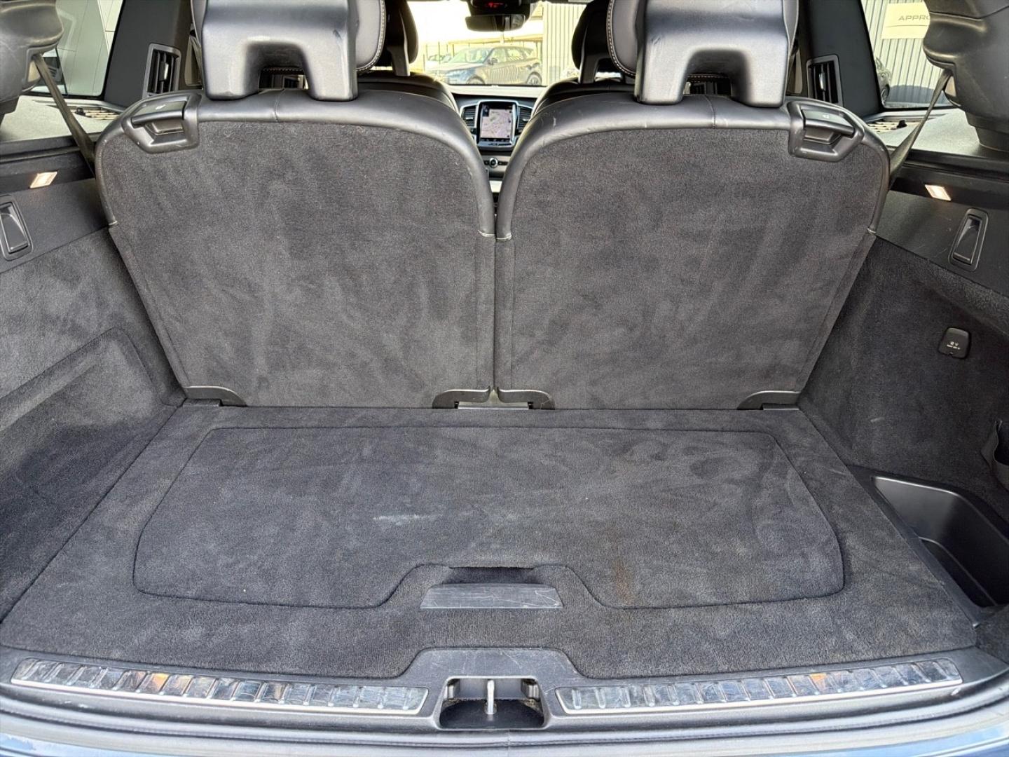 Image VOLVO XC90 T8 Twin Engine 303 + 87ch R-Design Geartronic 7 places