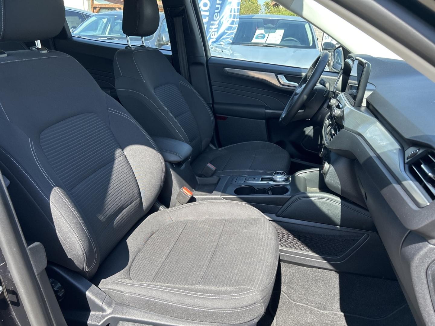 Image FORD Kuga 2.5 Duratec 190ch FHEV E85 Titanium BVA
