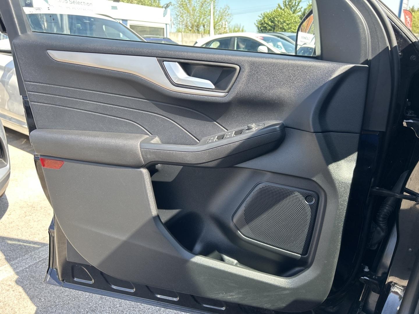 Image FORD Kuga 2.5 Duratec 190ch FHEV E85 Titanium BVA