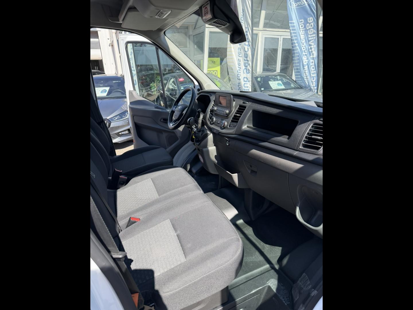 Image FORD Transit 2T Fg T330 L3H2 2.0 EcoBlue 130ch S&S Trend Business