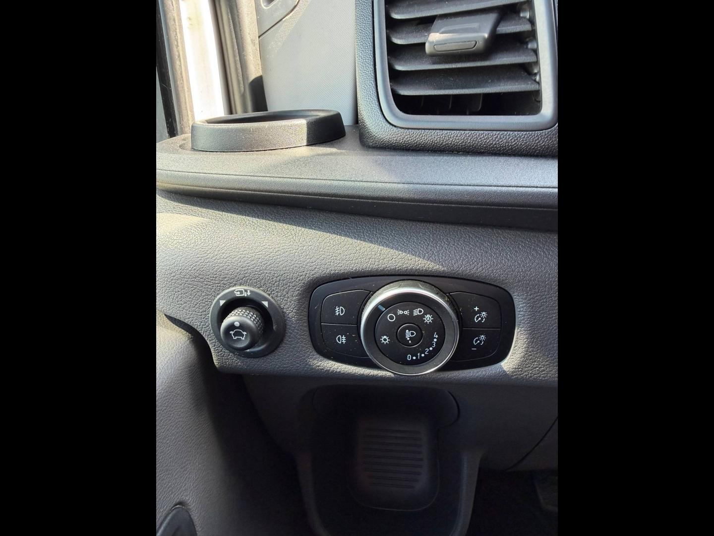 Image FORD Transit 2T Fg T330 L3H2 2.0 EcoBlue 130ch S&S Trend Business