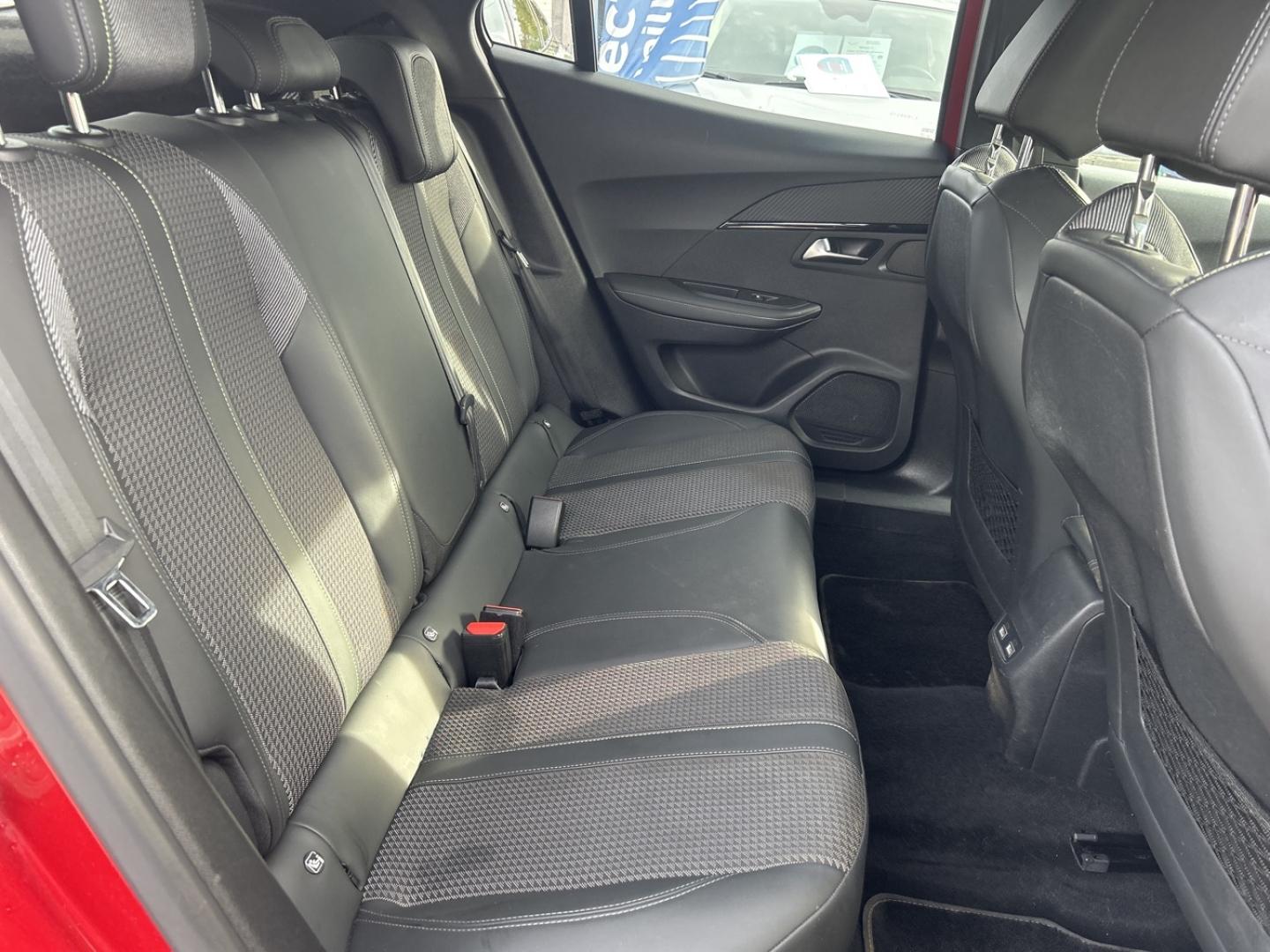 Image PEUGEOT 2008 1.2 PureTech 130ch S&S GT Line EAT8 7cv