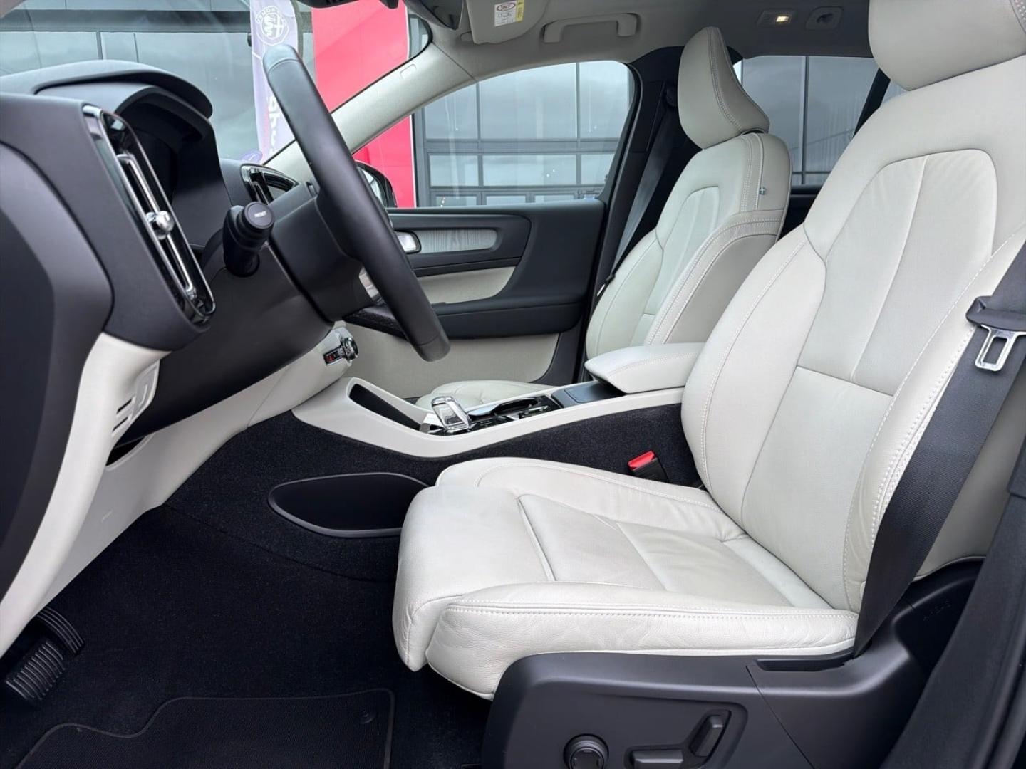 Image VOLVO XC40 B3 163ch Ultimate DCT 7