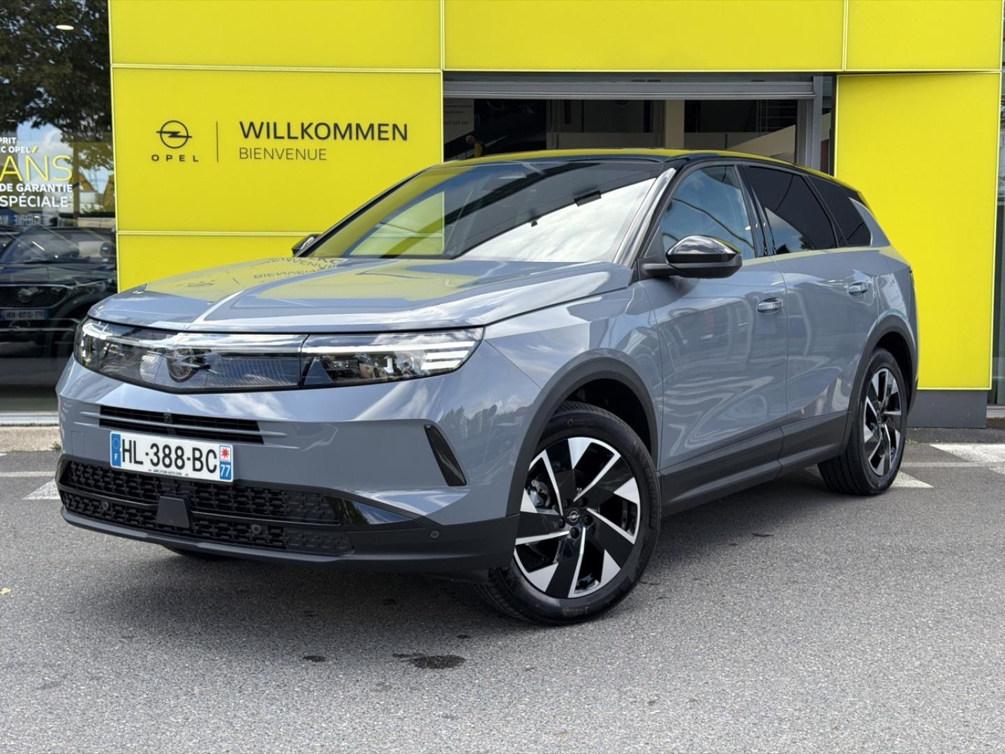 Photo OPEL Grandland 1.2 Turbo Hybrid 145ch Ultimate e-DCT6