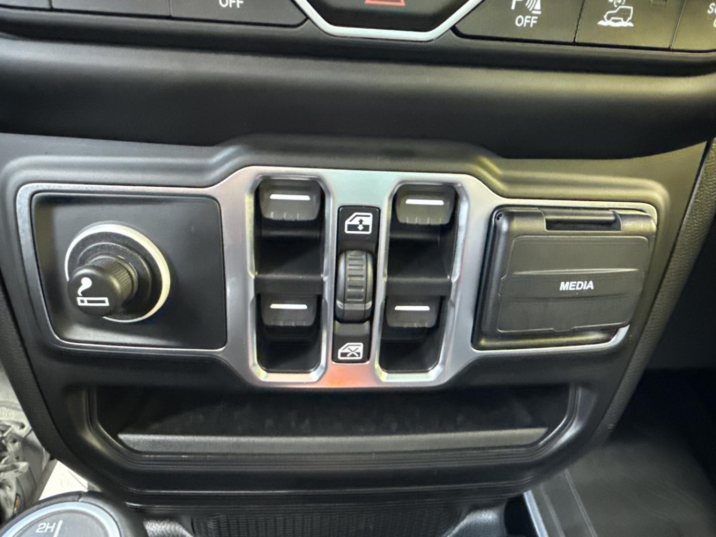 Image JEEP Wrangler Unlimited 2.0 T 380ch 4xe Overland Command-Trac MY23