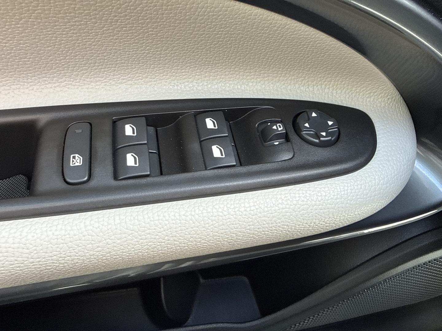 Image FIAT 600 1.2 Hybrid Turbo 110ch La Prima eDCT6
