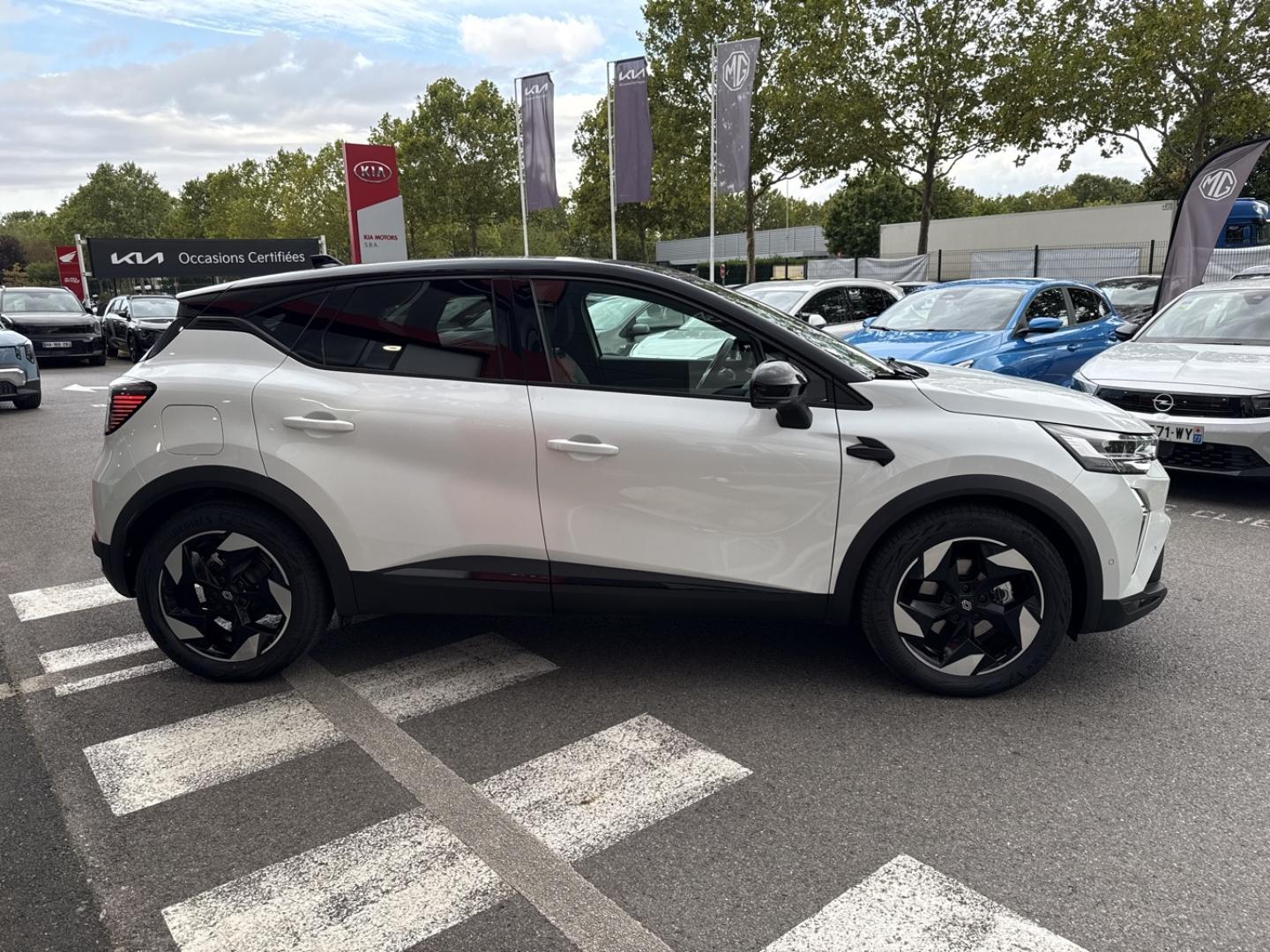 Image RENAULT Captur 1.6 E-Tech full hybrid 145ch Techno