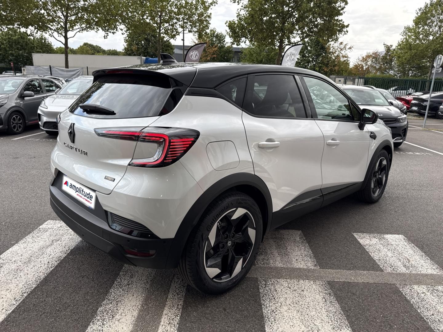 Image RENAULT Captur 1.6 E-Tech full hybrid 145ch Techno