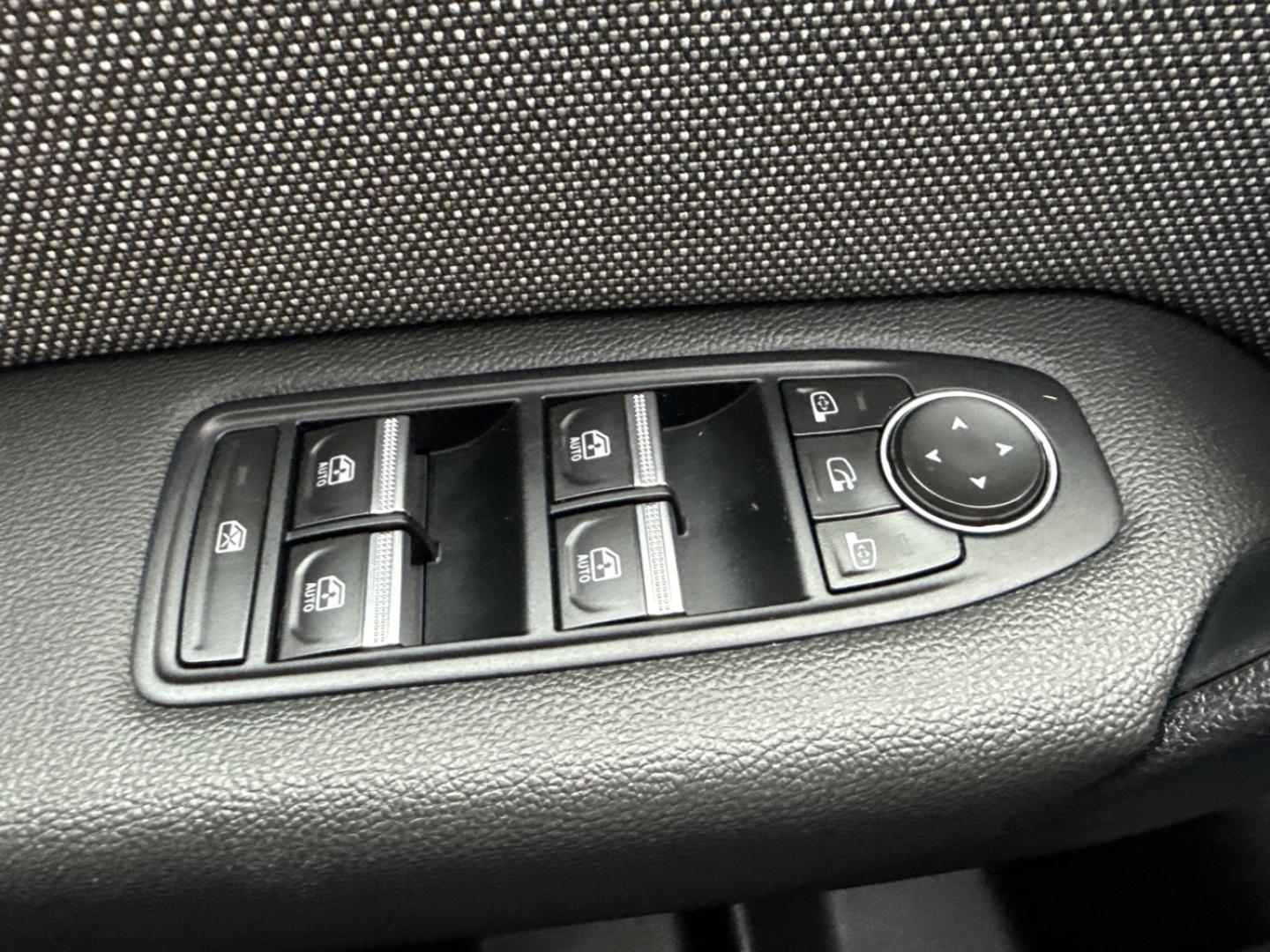 Image RENAULT Captur 1.6 E-Tech full hybrid 145ch Techno