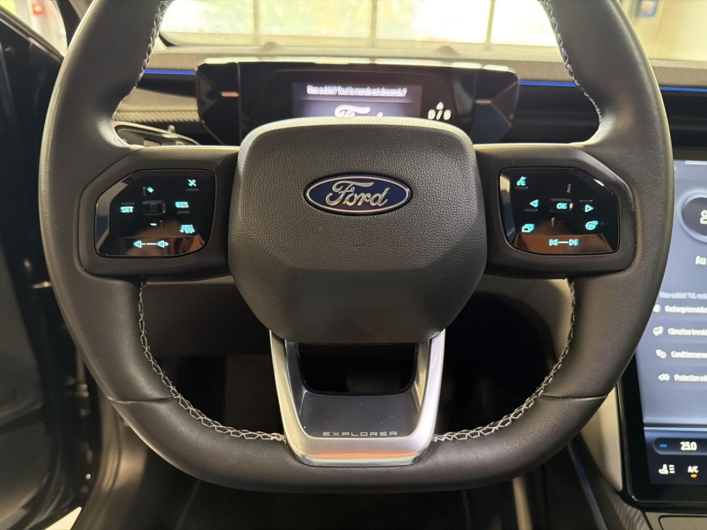 Image FORD Explorer 170ch Standard Range 52kWh Pack Premium RWD