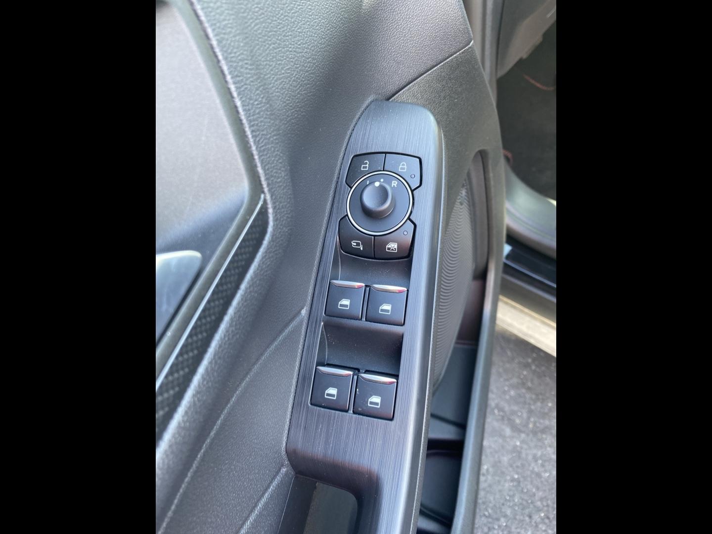 Image FORD Kuga 2.5 Duratec 180ch Hybrid FlexiFuel ST-Line Powershift