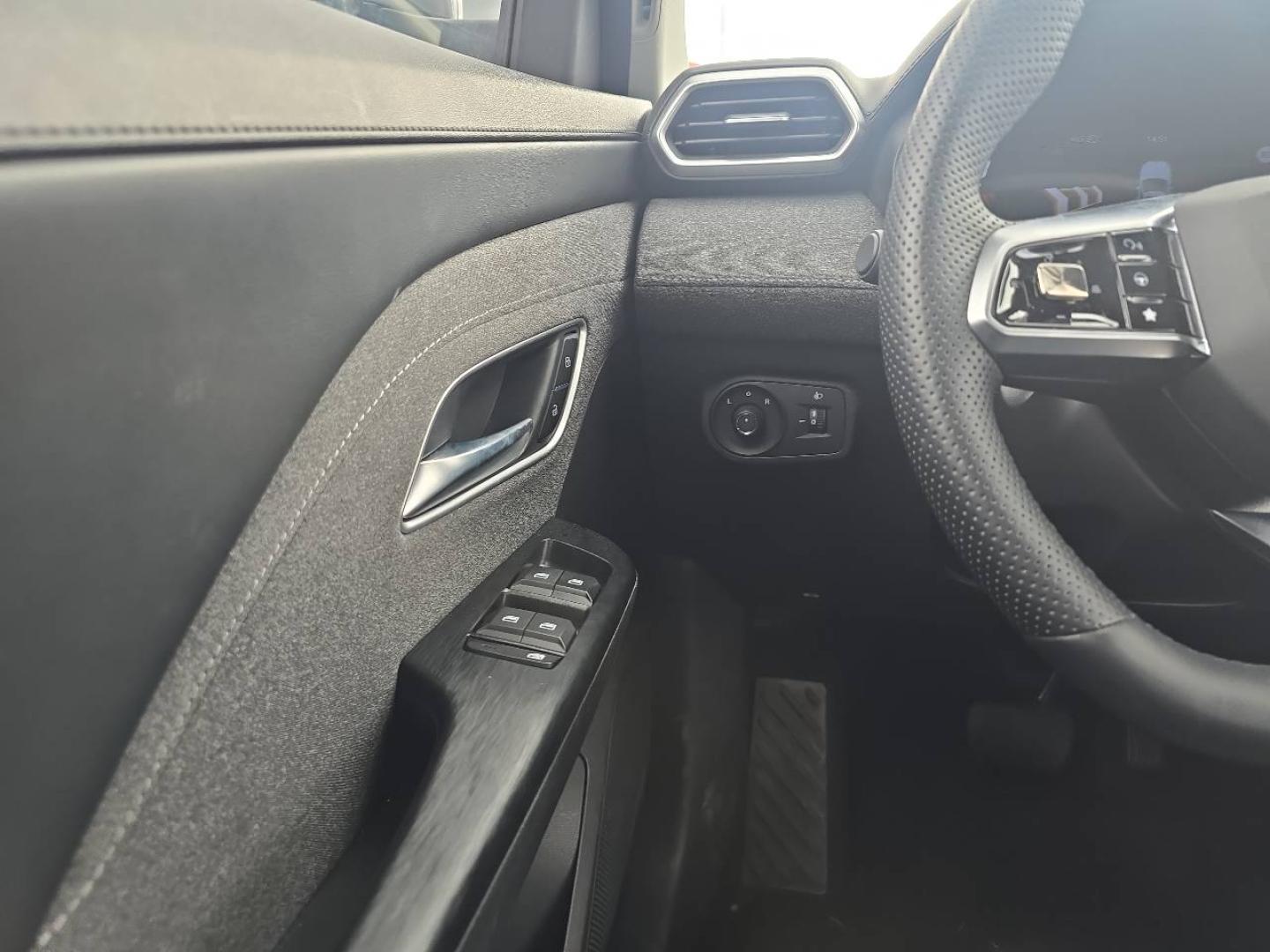 MG MOTOR ZS 1.5 Hybrid+ 197ch Comfort - Miniature 13