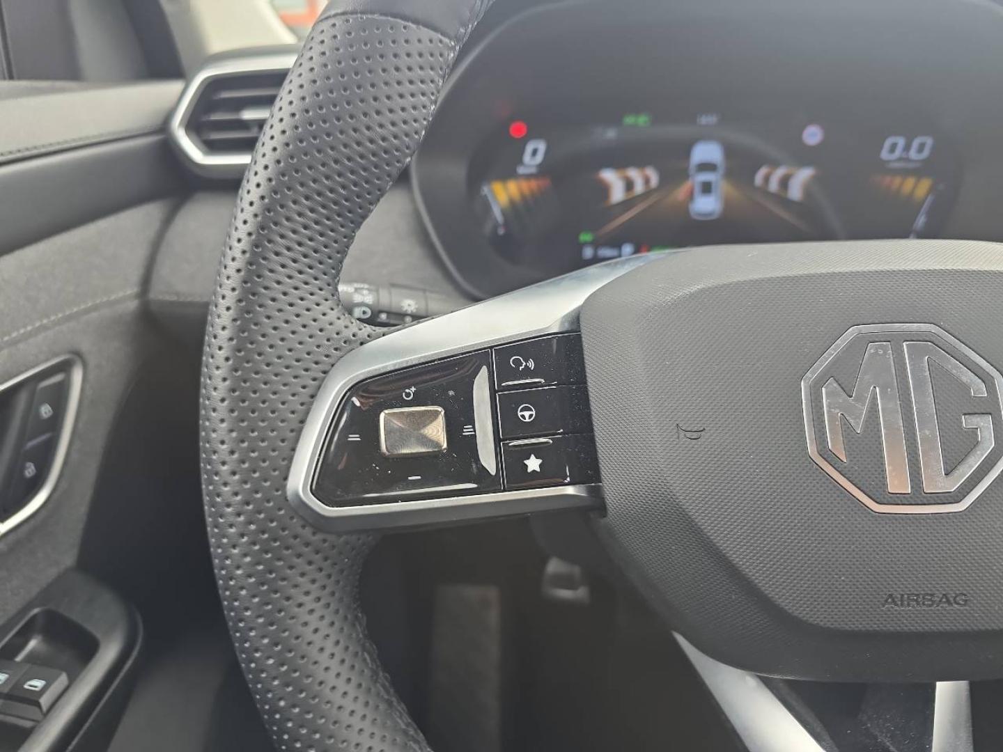 MG MOTOR ZS 1.5 Hybrid+ 197ch Comfort - Miniature 14