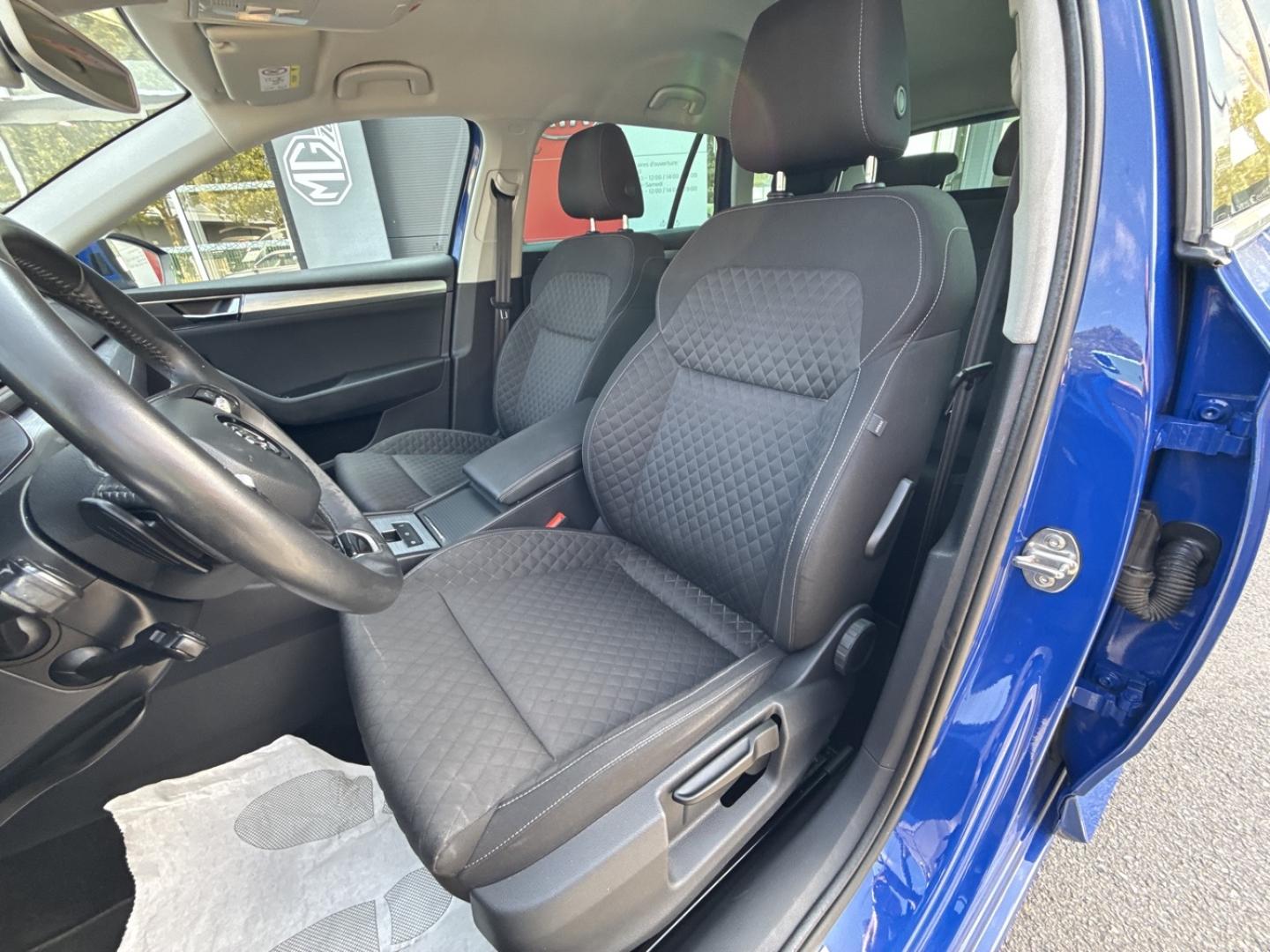 Image SKODA Superb Combi 1.4 TSI PHEV 218ch Business DSG6 Euro6d-T EVAP 8cv
