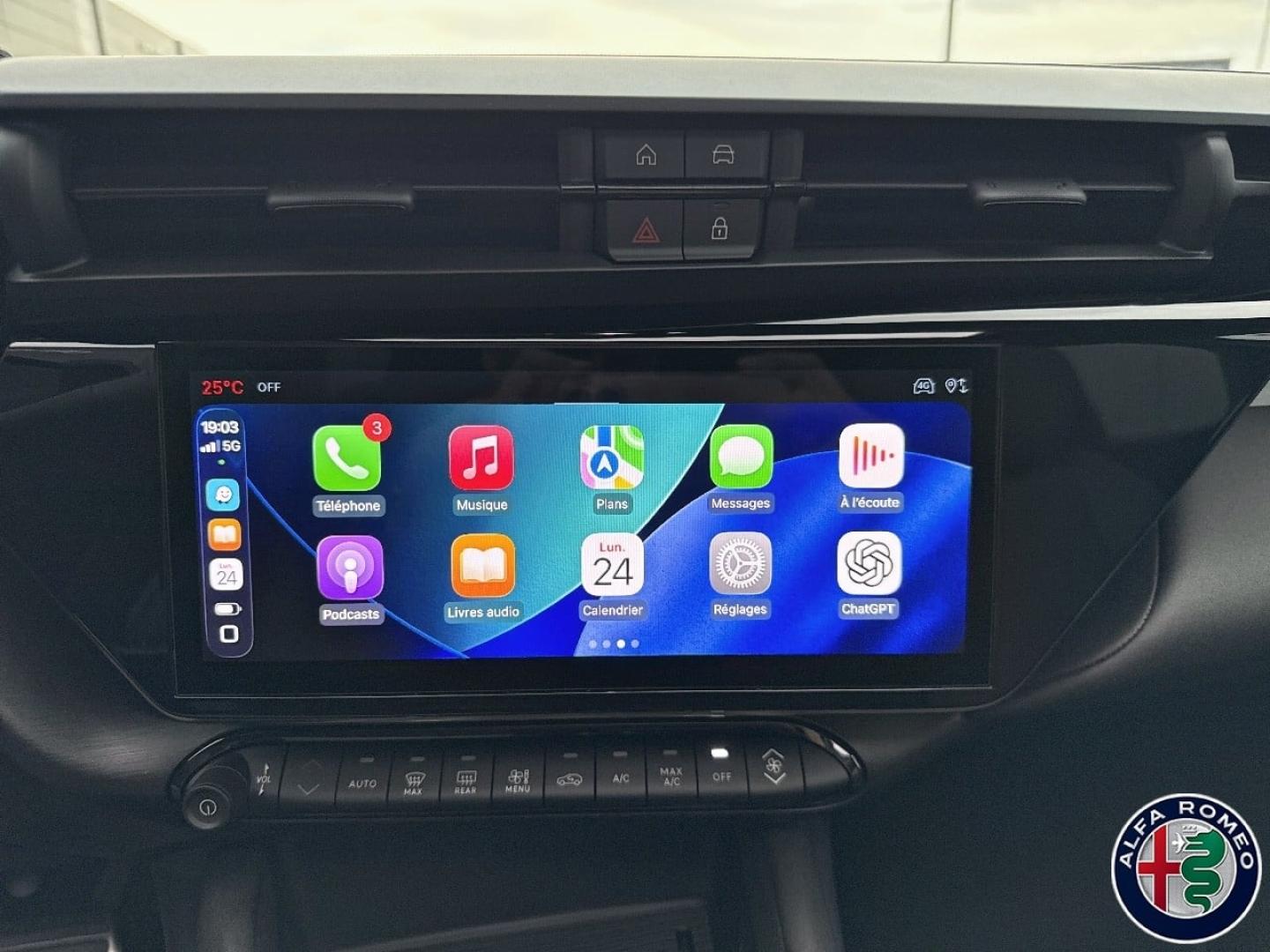 Image ALFA ROMEO Junior 1.2 Ibrida 145ch Premium e-DCT6