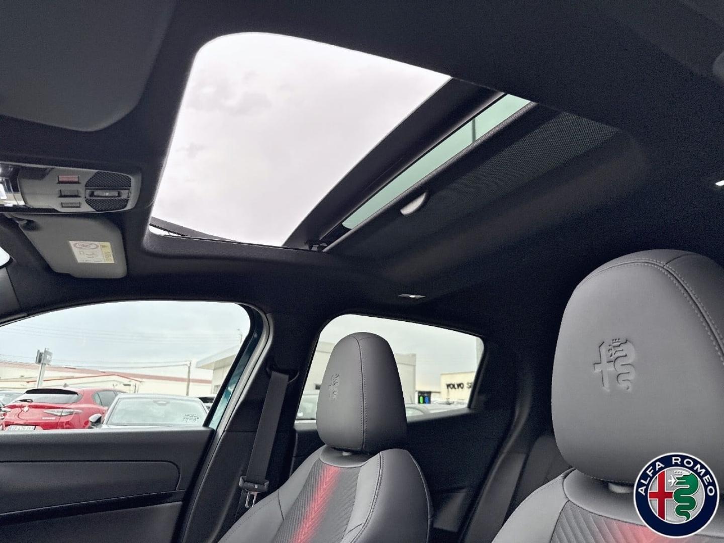 Image ALFA ROMEO Junior 1.2 Ibrida 145ch Premium e-DCT6