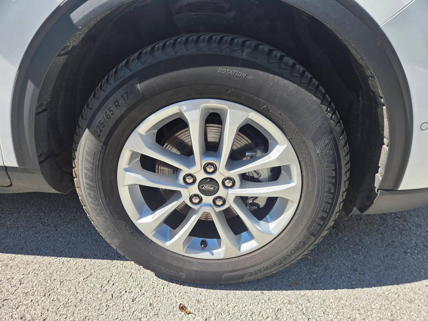 Image FORD Kuga 2.5 Duratec 180ch Hybrid FlexiFuel Titanium Business Powershift