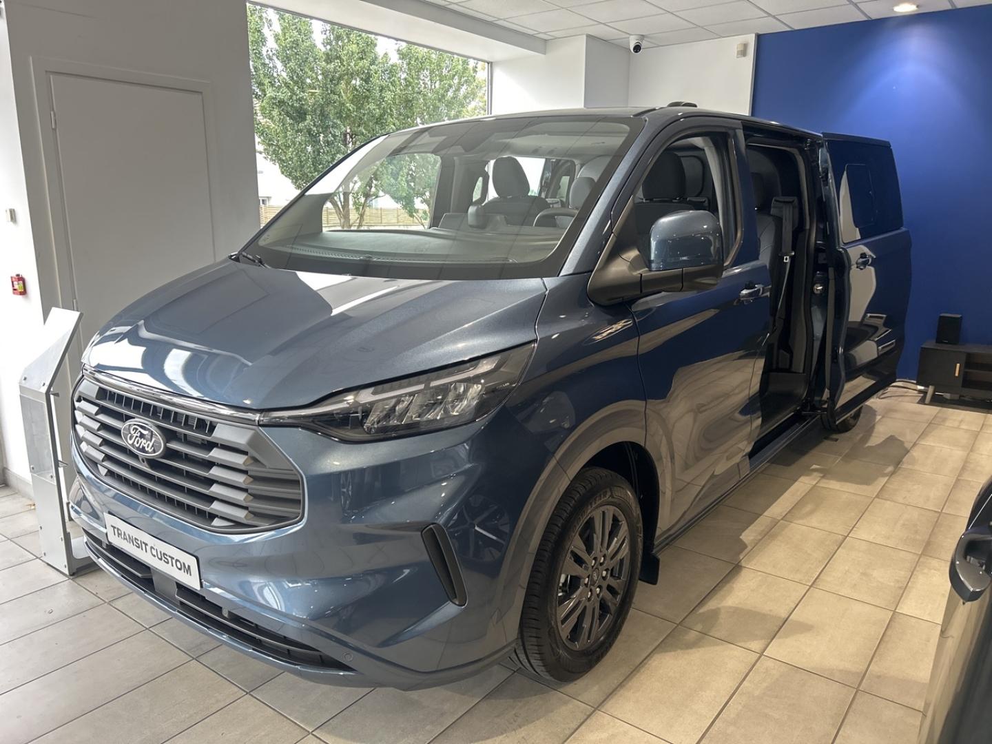 Photo FORD Transit Custom Fg 320 L2H1 2.0 EcoBlue 170ch Cabine Approfondie Limited BVA8