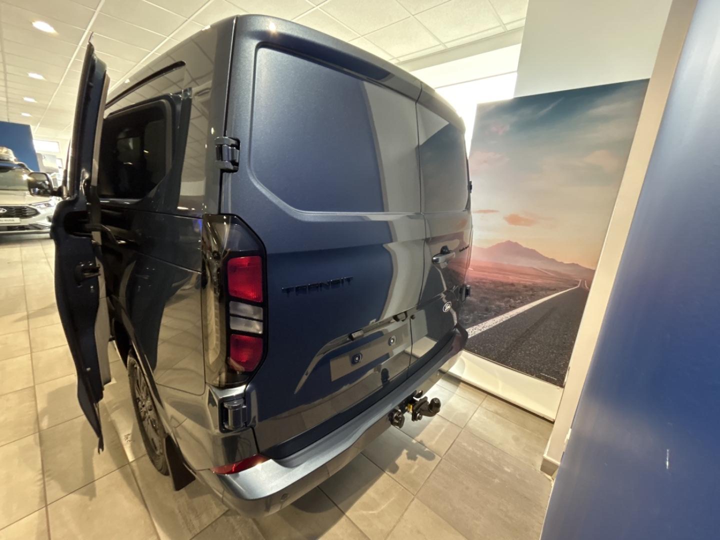 Image FORD Transit Custom Fg 320 L2H1 2.0 EcoBlue 170ch Cabine Approfondie Limited BVA8
