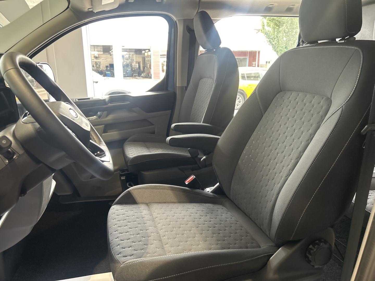 Image FORD Transit Custom Fg 320 L2H1 2.0 EcoBlue 170ch Cabine Approfondie Limited BVA8