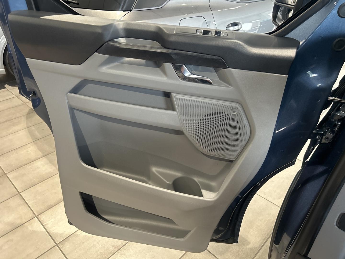Image FORD Transit Custom Fg 320 L2H1 2.0 EcoBlue 170ch Cabine Approfondie Limited BVA8