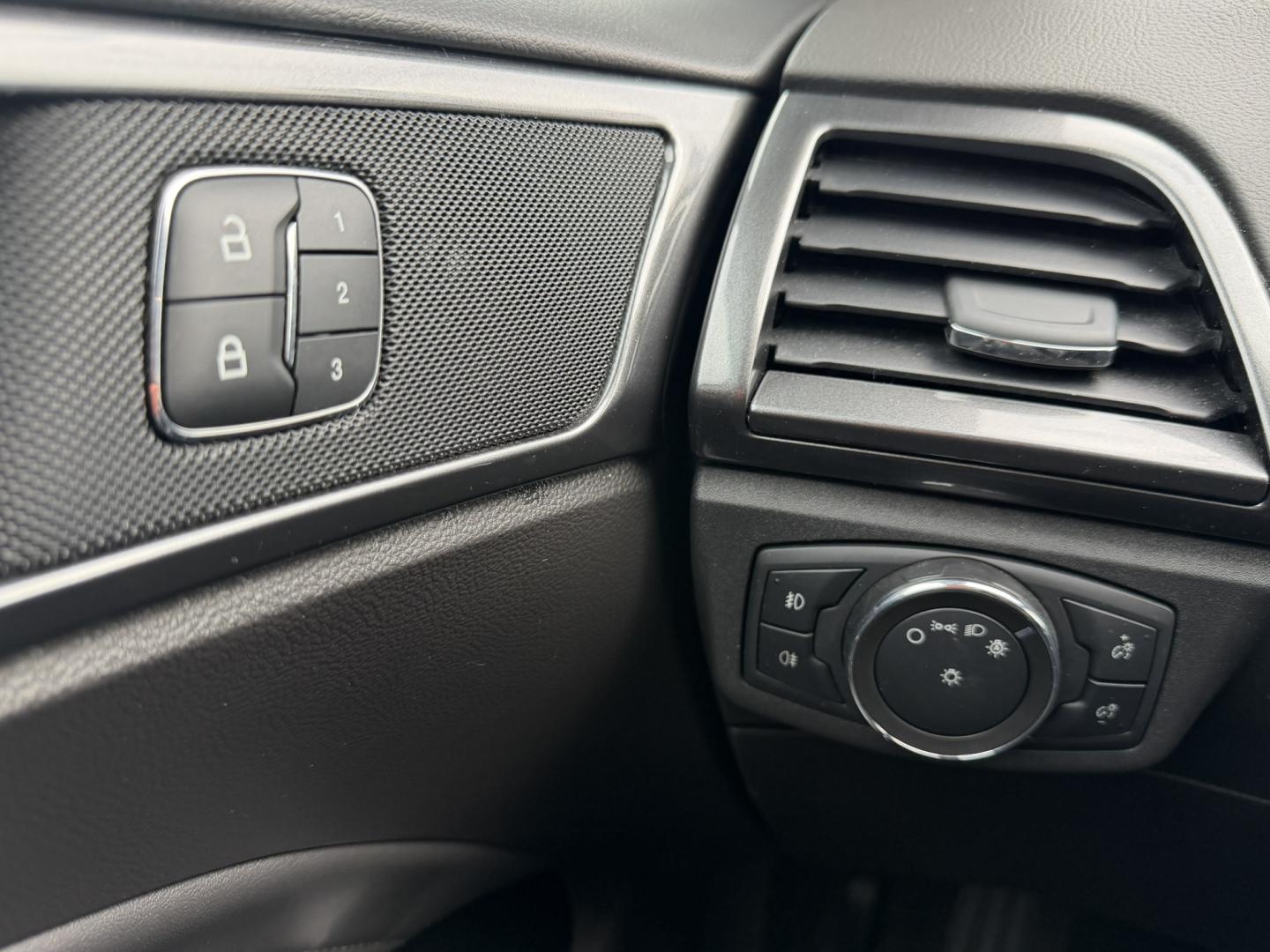 Image FORD Mondeo 2.0 EcoBlue 150ch Titanium Business BVA 5p