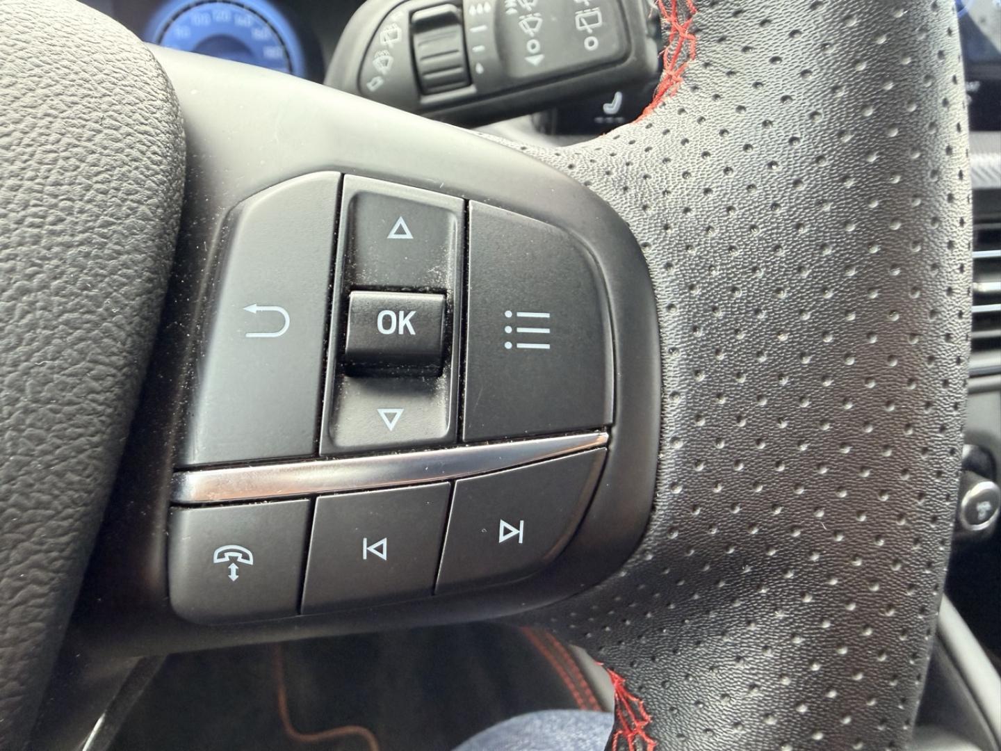Image FORD Kuga 2.5 Duratec 180 ch Hybrid FlexiFuel ST-Line X Powershift